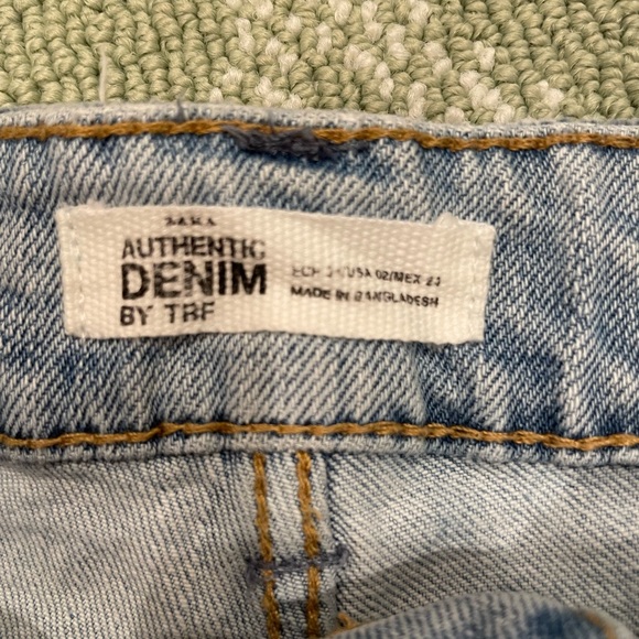 Jean Shorts - Picture 3 of 5